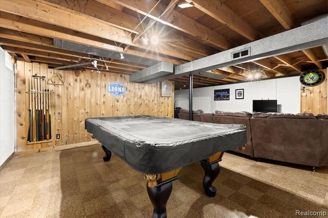 3947 Percy King Road, Waterford, MI 48329