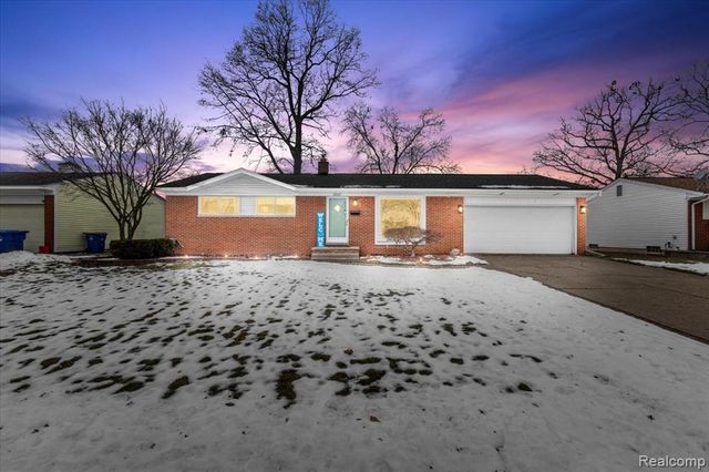 3947 Percy King Road, Waterford, MI 48329