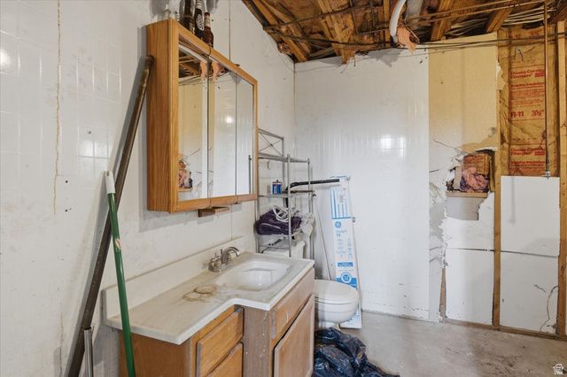 2299 E 3025 N, Layton, UT 84040