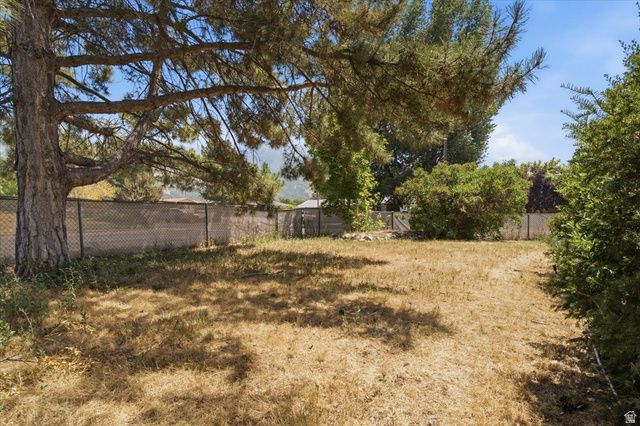 2299 E 3025 N, Layton, UT 84040
