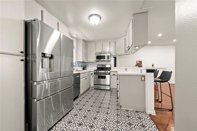 1200 Gaviota 104, Long Beach, CA 90813