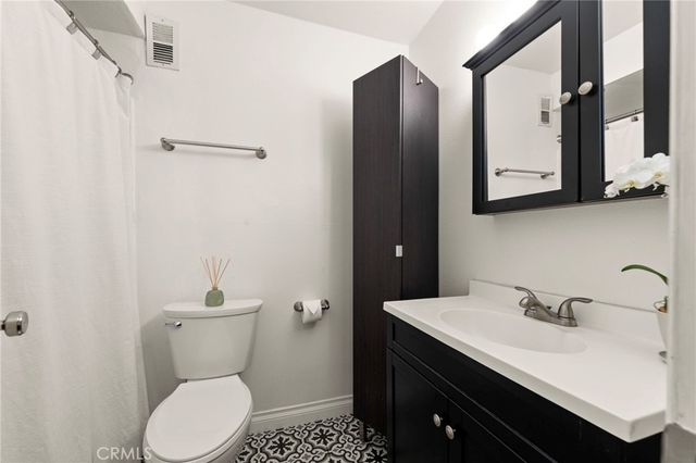 1200 Gaviota 104, Long Beach, CA 90813