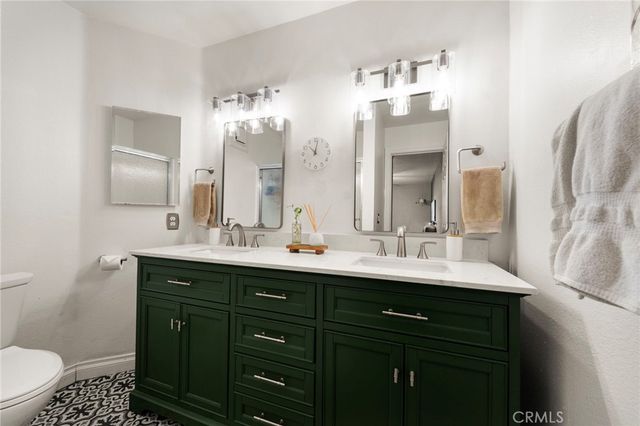 1200 Gaviota 104, Long Beach, CA 90813