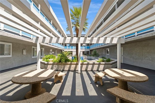 1200 Gaviota 104, Long Beach, CA 90813