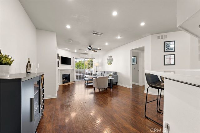 1200 Gaviota 104, Long Beach, CA 90813