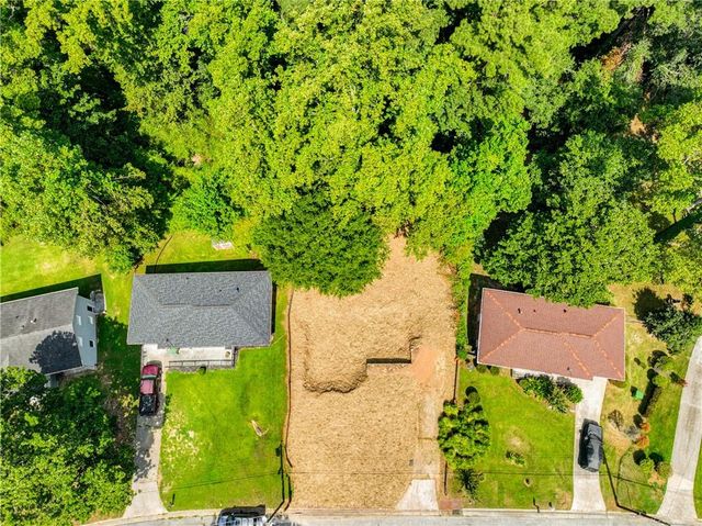232 Oakcliff Court NW, Atlanta, GA 30331