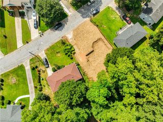 232 Oakcliff Court NW, Atlanta, GA 30331