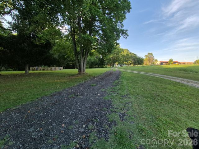 6373 Dixie Lane, Vale, NC 28168