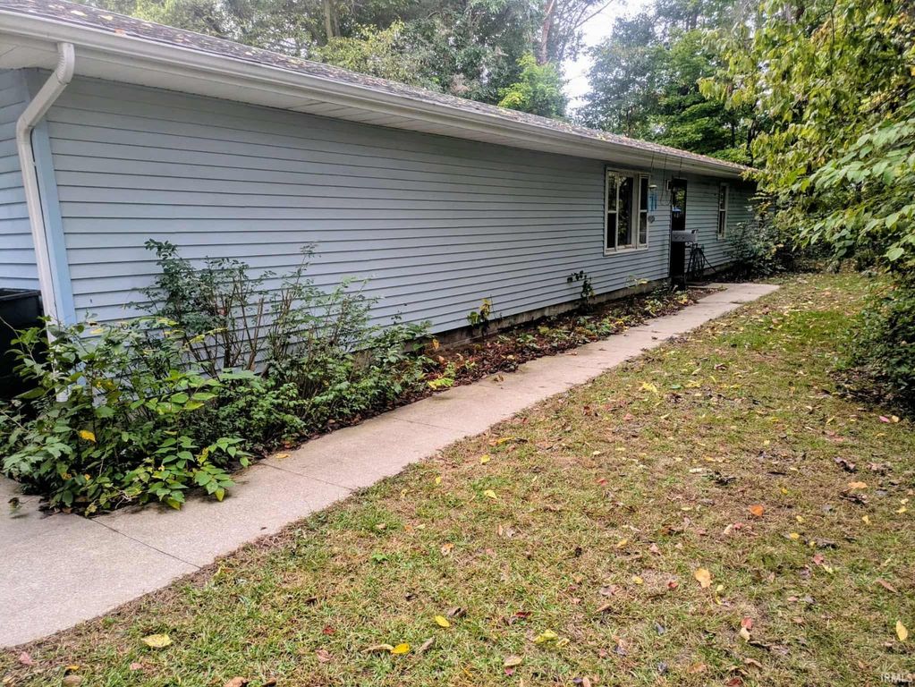 29868 County Road 118, Elkhart, IN 46517