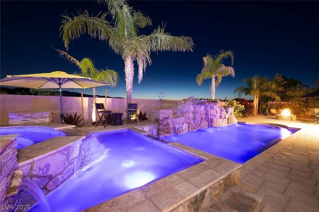 7347 Peace Rose Street, Las Vegas, NV 89131