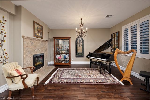 7347 Peace Rose Street, Las Vegas, NV 89131
