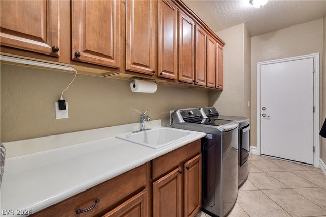 7347 Peace Rose Street, Las Vegas, NV 89131