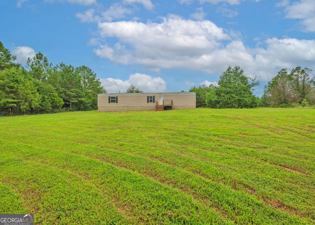 330 Edgewater Lane, Hartwell, GA 30643