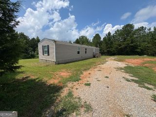 330 Edgewater Lane, Hartwell, GA 30643