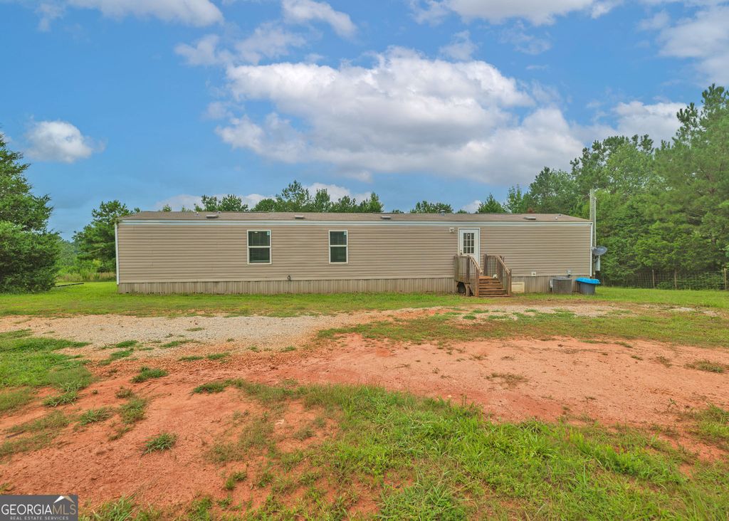 330 Edgewater Lane, Hartwell, GA 30643 — photo 2
