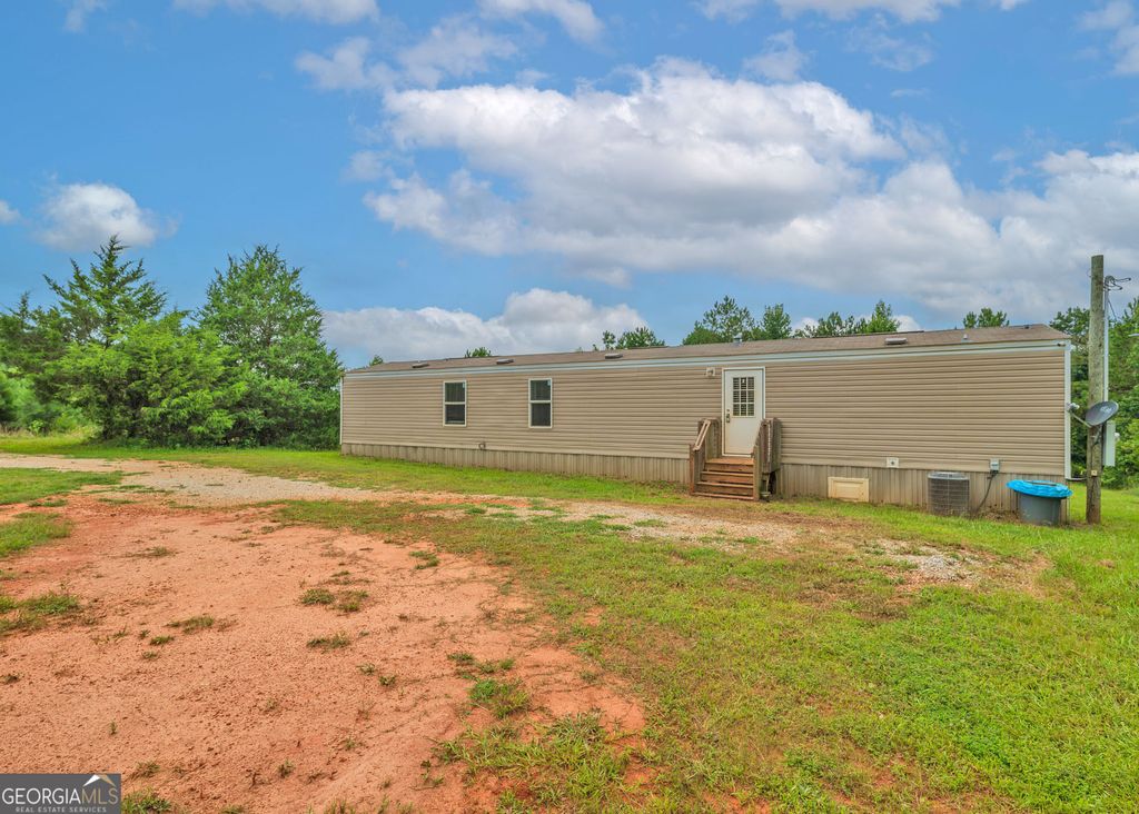 330 Edgewater Lane, Hartwell, GA 30643 — photo 3