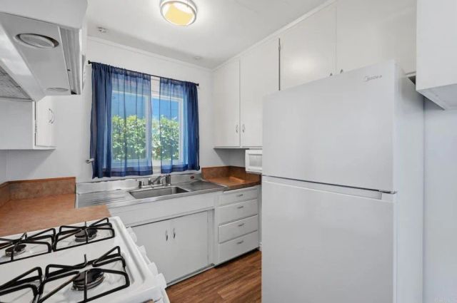 143 Sequoia Avenue, Carlsbad, CA 92008