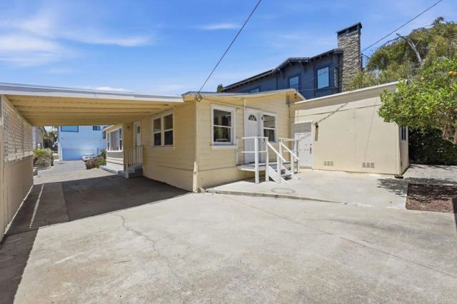143 Sequoia Avenue, Carlsbad, CA 92008