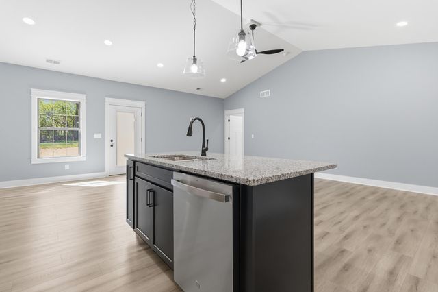 100 Harrods Glen, Harrodsburg, KY 40330