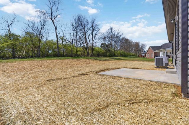 100 Harrods Glen, Harrodsburg, KY 40330