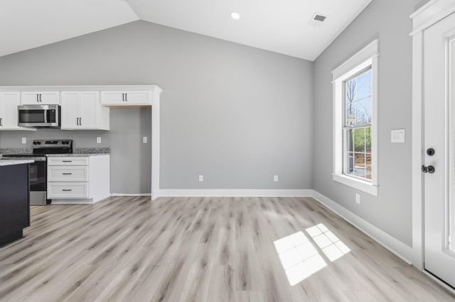 100 Harrods Glen, Harrodsburg, KY 40330