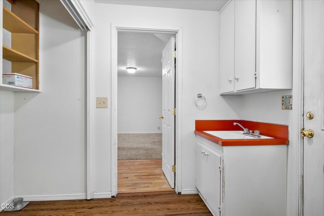 60325 Woodside Road, Bend, OR 97702