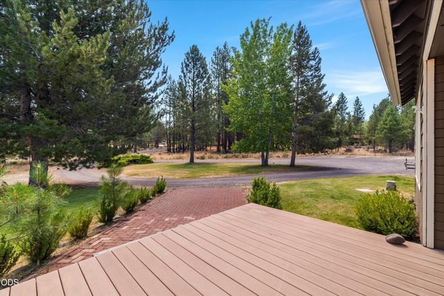 60325 Woodside Road, Bend, OR 97702