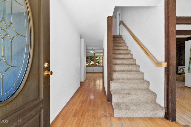 60325 Woodside Road, Bend, OR 97702