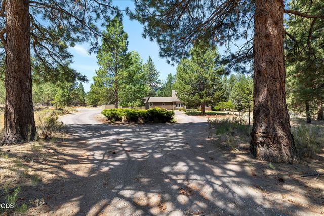 60325 Woodside Road, Bend, OR 97702