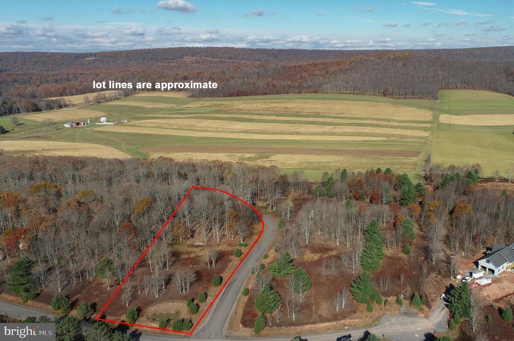 Image 1 of property listing at 16 DEER CREST CT, Swanton, MD 21561