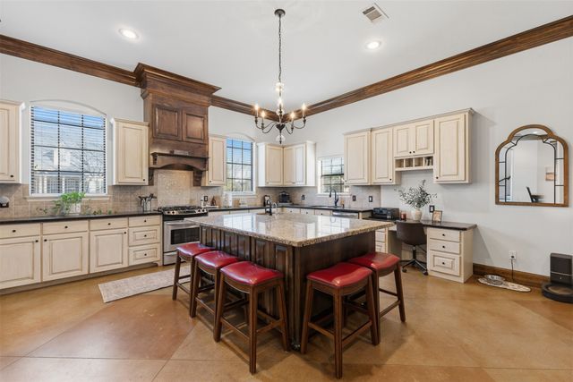 3727 Winding Way, Tyler, TX 75707