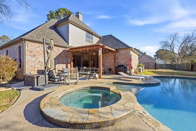 3727 Winding Way, Tyler, TX 75707