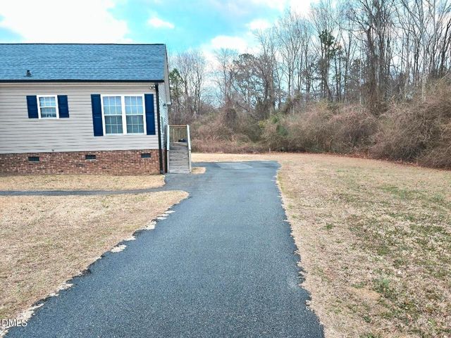 3909 La Varra Drive, Clayton, NC 27520