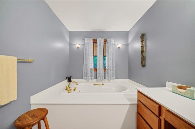 5500 NE County Line Road, Long Lake, MI 48743