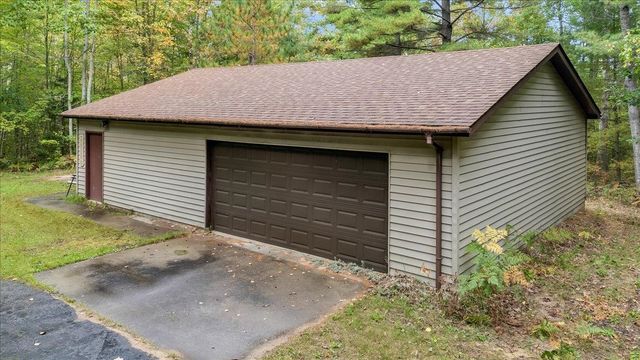5500 NE County Line Road, Long Lake, MI 48743
