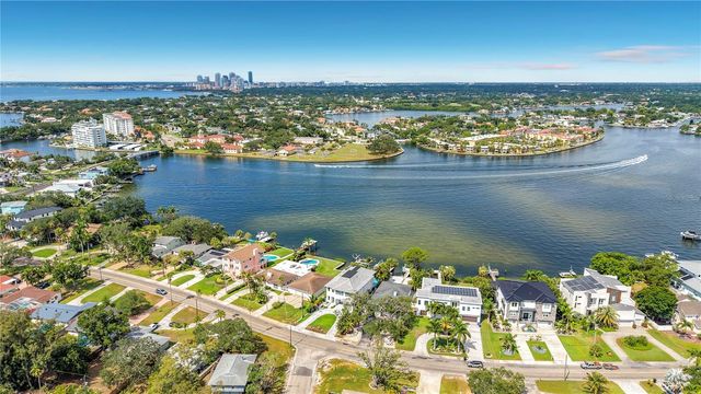 3800 SHORE ACRES BOULEVARD NE, St Petersburg, FL 33703