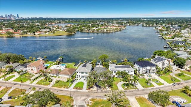 3800 SHORE ACRES BOULEVARD NE, St Petersburg, FL 33703