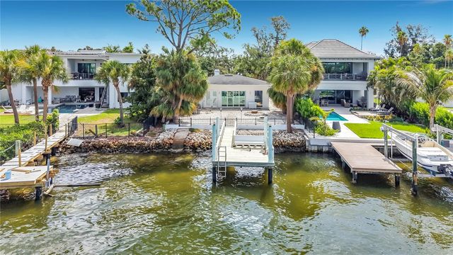 3800 SHORE ACRES BOULEVARD NE, St Petersburg, FL 33703