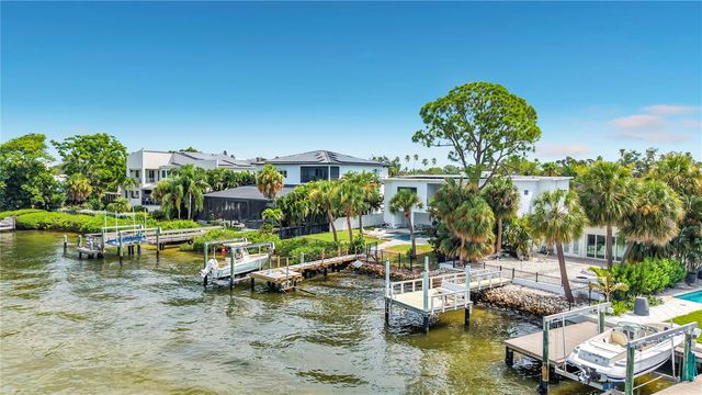 3800 SHORE ACRES BOULEVARD NE, St Petersburg, FL 33703