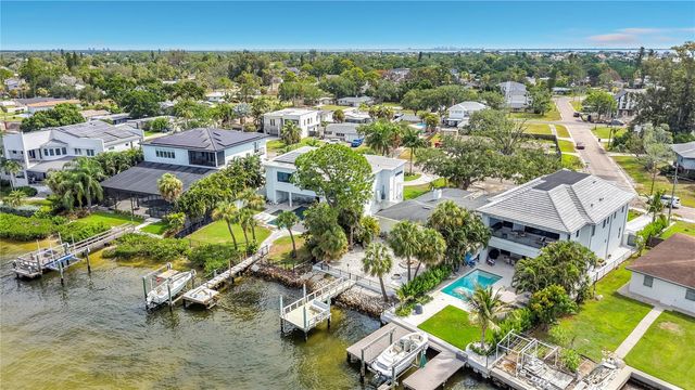 3800 SHORE ACRES BOULEVARD NE, St Petersburg, FL 33703