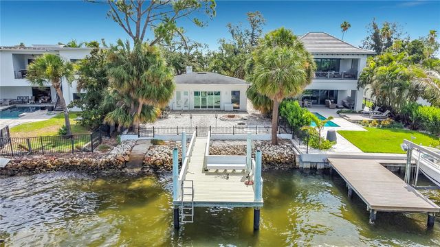 3800 SHORE ACRES BOULEVARD NE, St Petersburg, FL 33703