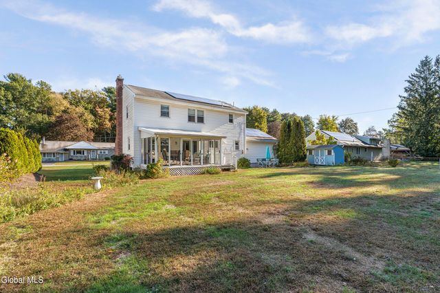 7 Gladwish Avenue, Guilderland, NY 12203