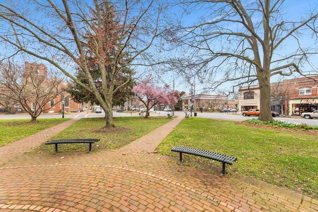208 CENTRAL DR, Chestertown, MD 21620