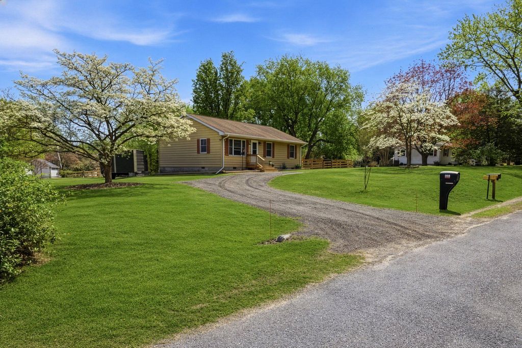 208 CENTRAL DR, Chestertown, MD 21620