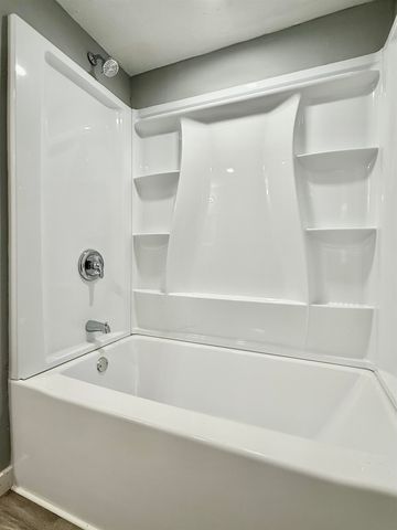 29 Centennial Drive, Webster, NH 03303