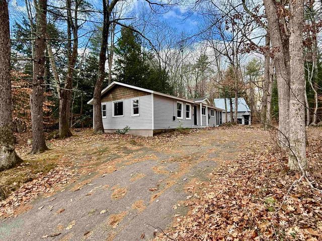 29 Centennial Drive, Webster, NH 03303
