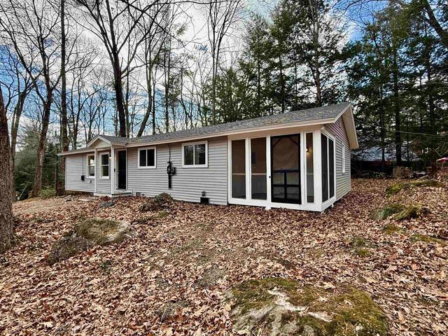 29 Centennial Drive, Webster, NH 03303