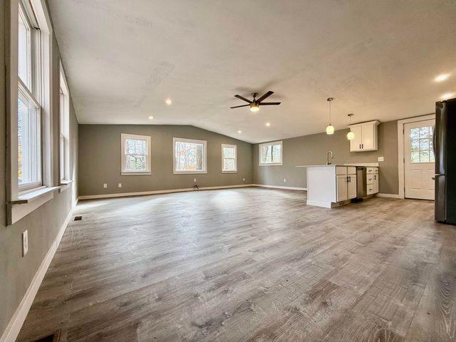 29 Centennial Drive, Webster, NH 03303