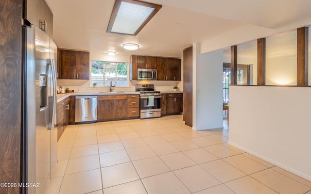6002 E Eli Street, Tucson, AZ 85711