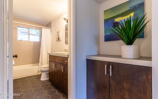 6002 E Eli Street, Tucson, AZ 85711